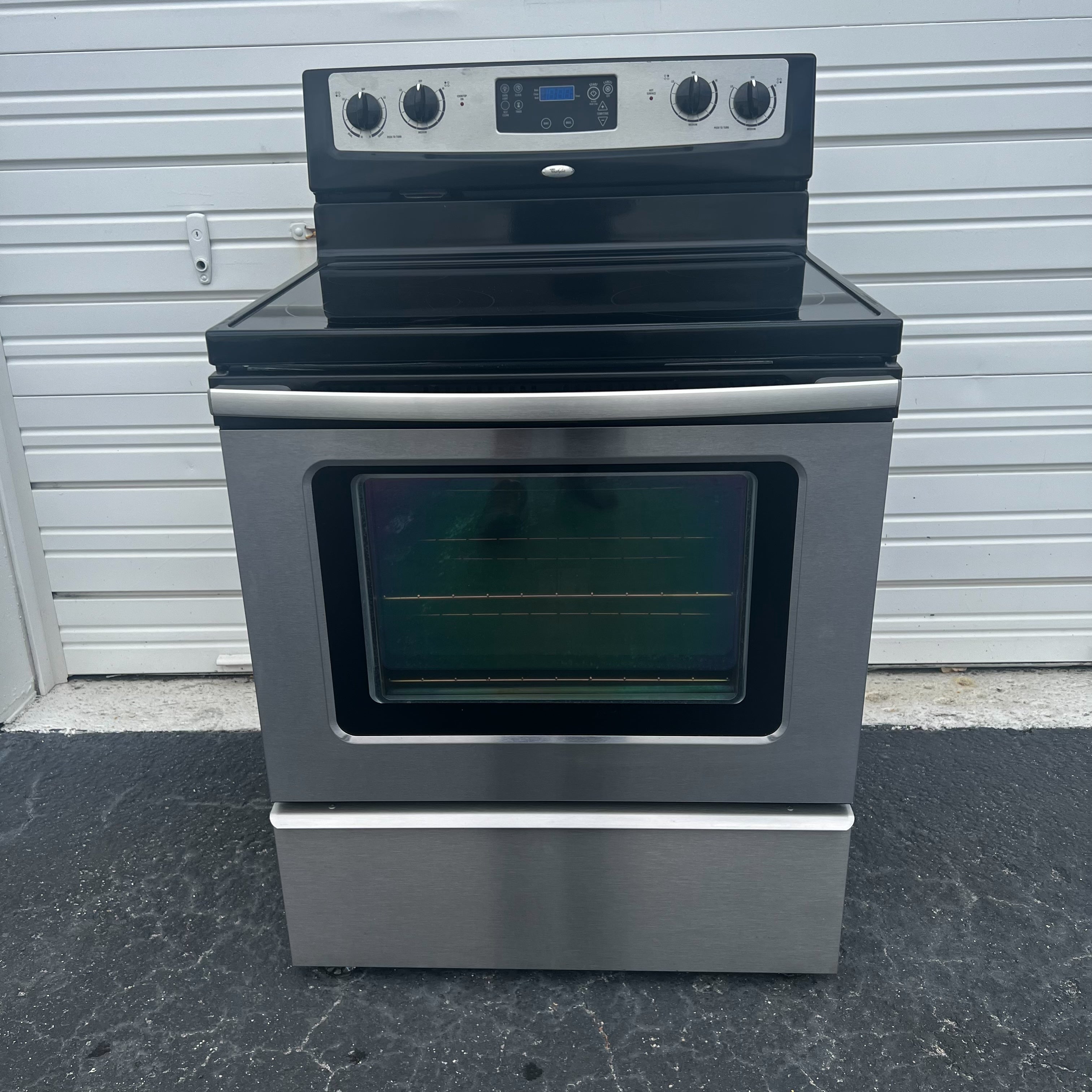 Whirlpool Stainless Steel Electric Stove Whirlpool Stainless Steel Electric Stove